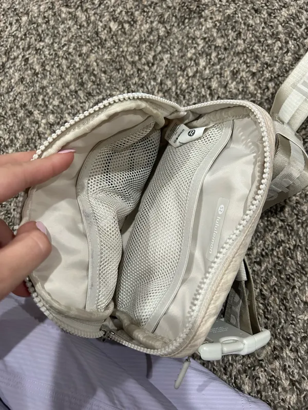 Lululemon Belt Bag - Image 3