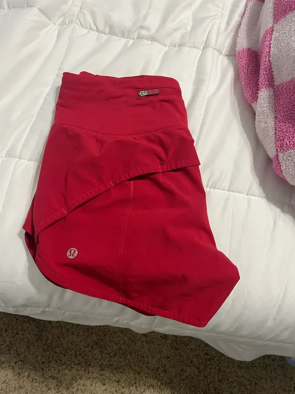Lululemon Hotty Shorts 2.5 long - Image 3