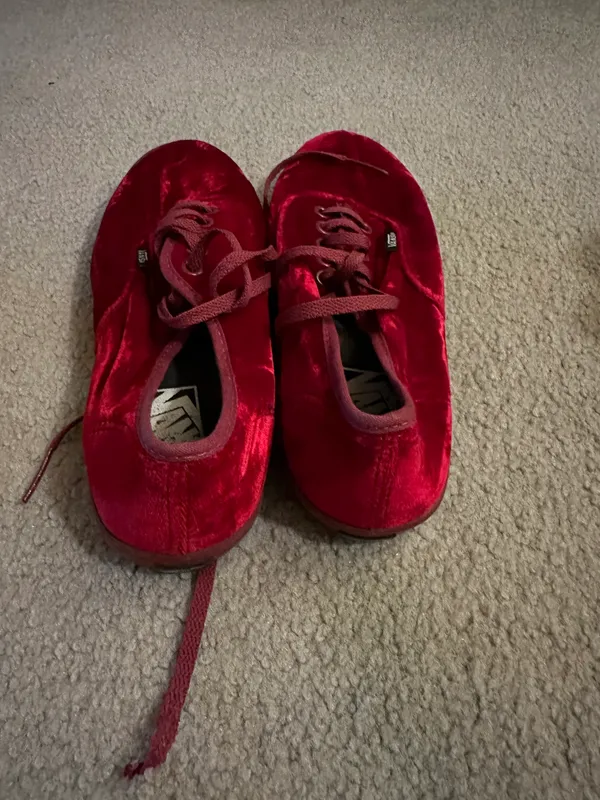 Red Size 7 - Image 2
