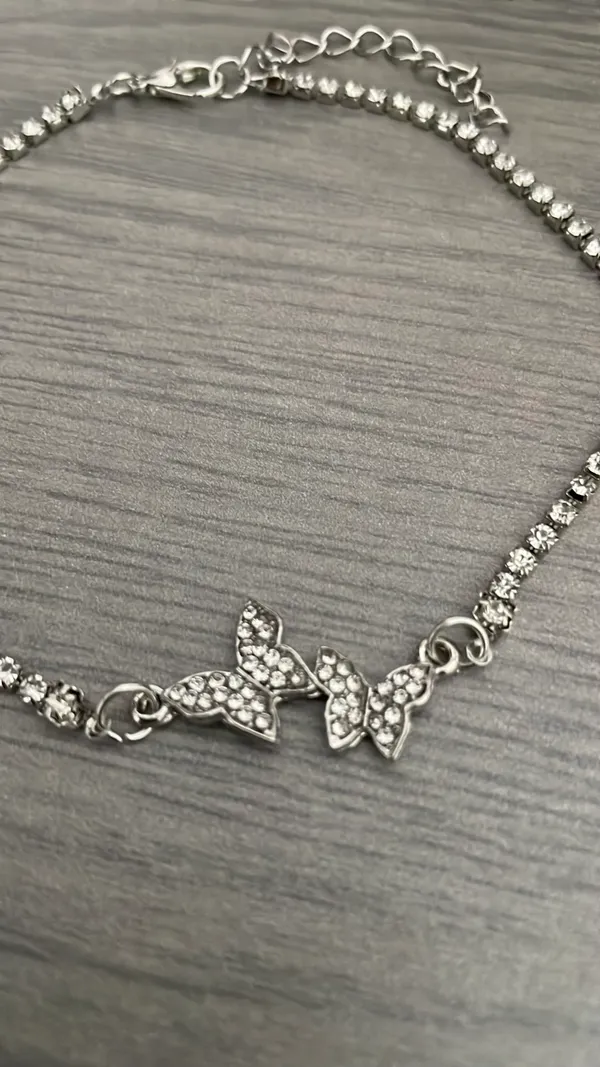 Bling Bling Double Butterfly Shape Claw Chain Anklet - Image 3