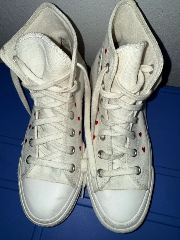 Converse White High-top Valentines limited Edition - Image 3
