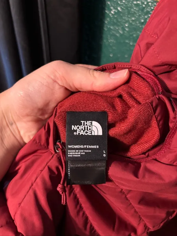 THE NORTH FACE RED REVERSIBLE PUFF FUZZY VEST SIZE LARGE - Image 6