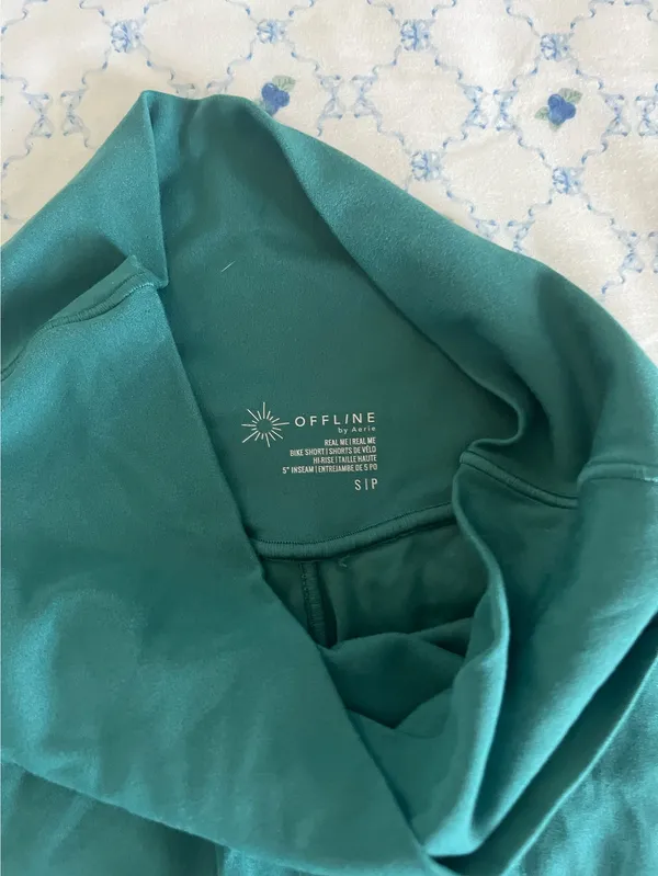 Aerie Offline Crossover Green Biker Shorts s - Image 2
