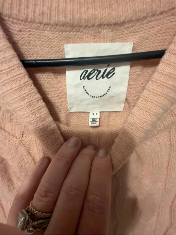 Aerie unREAL Cable Knit Crew Sweater in Pink size small- very oversized #1467 - Image 8