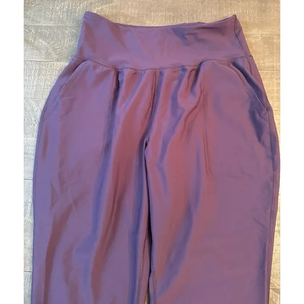 Old Navy Women's Active Purple Powersoft High Rise Go Dry Joggers Size Large - Image 2