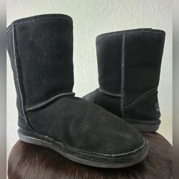 BearPaw Black Suede Sheepskin Lined Winter Boots Women's Size 9 - Image 4