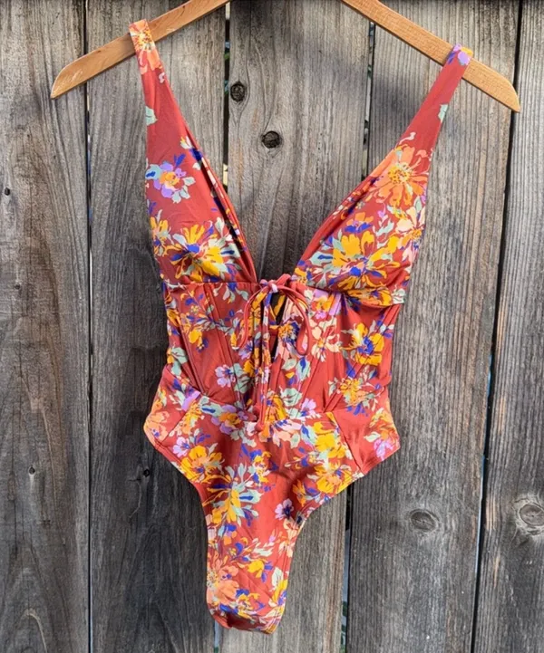 L*SPACE Printed Belle One-Piece Swimsuit Size XS - Image 11