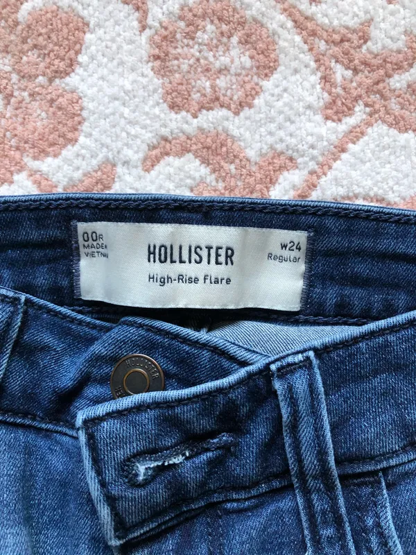 Hollister Co. High Rise Flare Jeans Size 24 #highrise #flare - Image 2