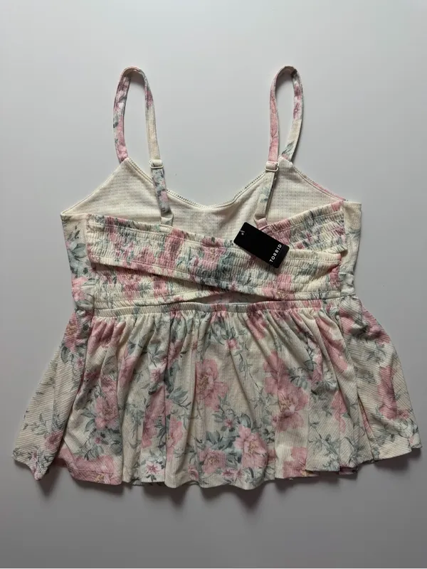 NWT Torrid Smocked Criss-Cross Babydoll Top, Size 1X - Image 4