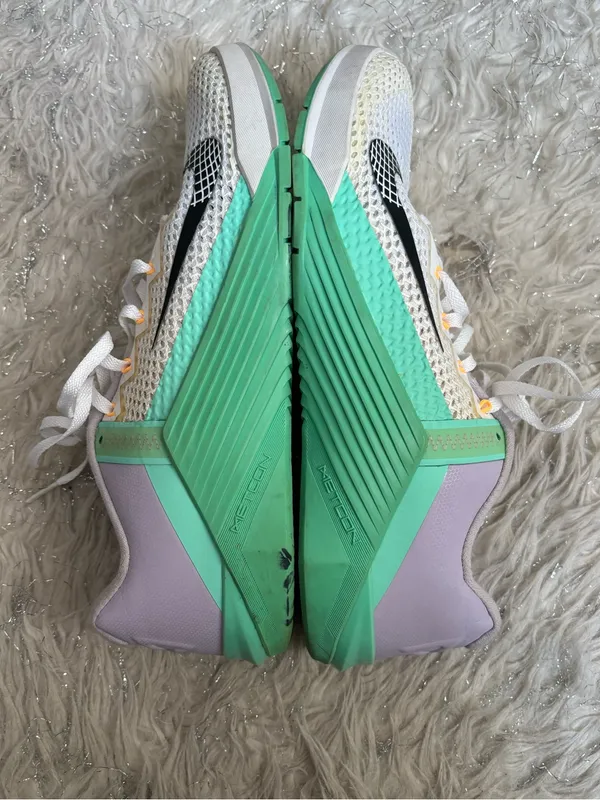 Nike Metcon Women’s White, Green And Lavender Trainers Size 10.5US - Image 3