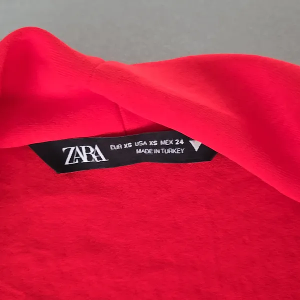 Zara Women's Vibrant Red Cowl Neck Crop Tank Size XS - Image 7