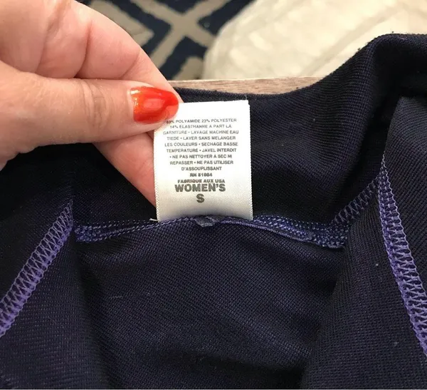 Patagonia Purple 1/2 zip pullover with back pocket S base layer pull over - Image 7