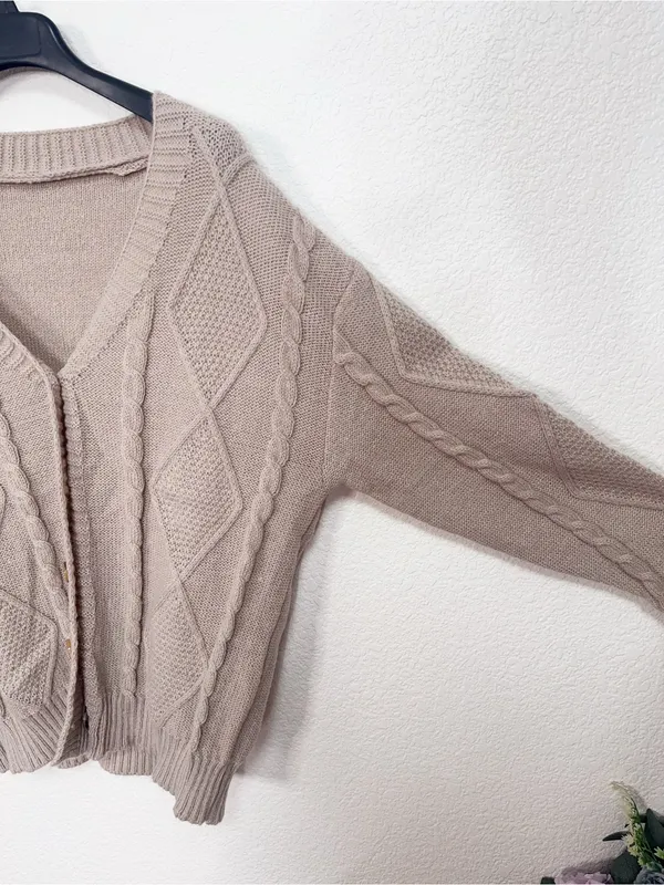 Amazon Cable Knit Button Front Cardigan Taupe Oversized V Neck Sweater Size Large - Image 4