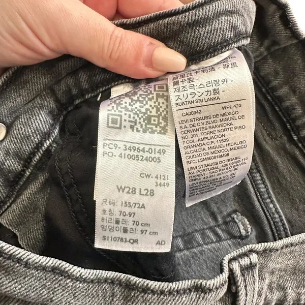 LEVIS Wedgie Distressed Ankle Denim Gray‎ Wash Sz 28 - Image 6