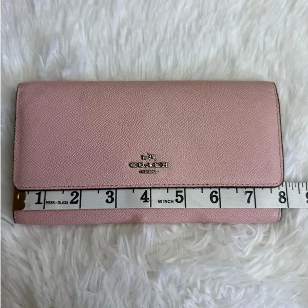 COACH  Pink Wallet - Image 14