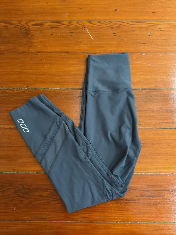 Lorna Jane Ankle Biter Grey Mesh Athletic Gym Leggings Sz S 💚🍄 - Image 5
