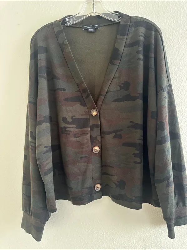 Social Standards Women's Camo Button-Front Cardigan - Olive Camo - Image 3