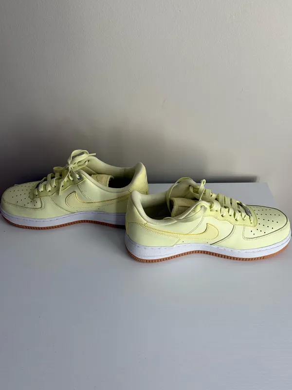 Nike Air Force - Image 4