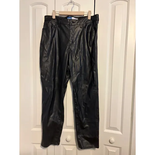 Old Navy High Rise OGG Straight Faux Leather Pants Black Size‎ 14 - Image 2
