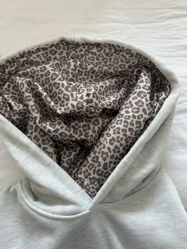 Leopard Print Star Hoodie Gray Size L - Image 3
