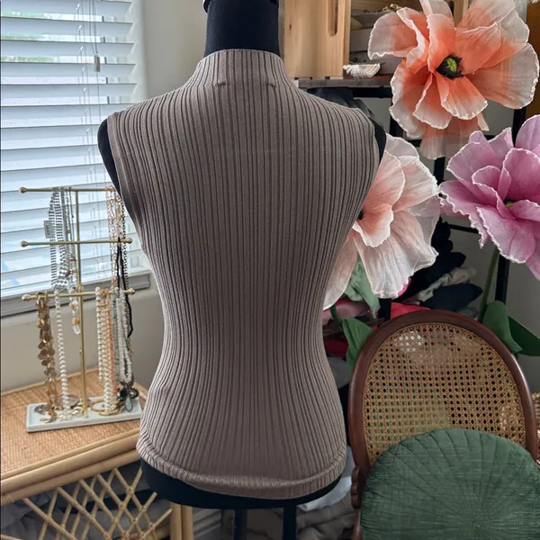 Abercrombie & Fitch Taupe Ribbed Mock Neck Preppy Bodycon Sleeveless Tank Top - Image 2