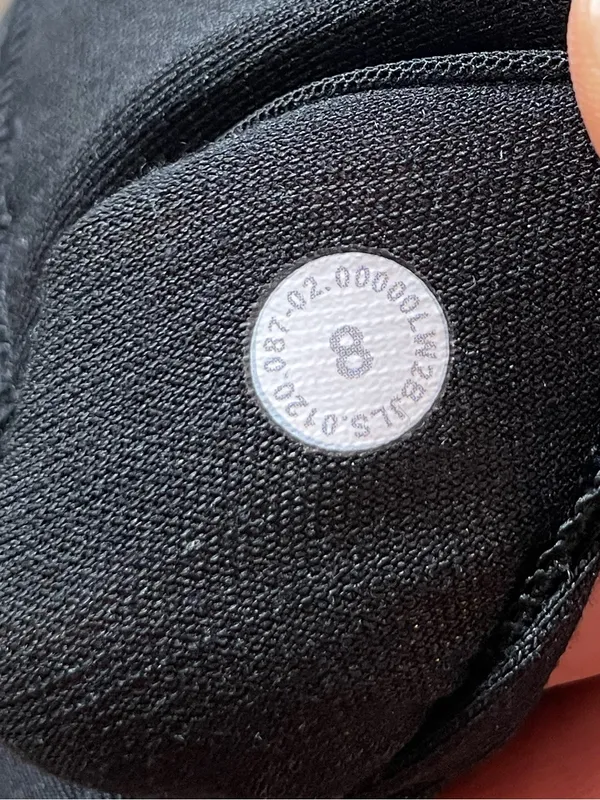 lululemon athletica Black Cross-Back Sports Bra Stash It All Size 8 - Image 5
