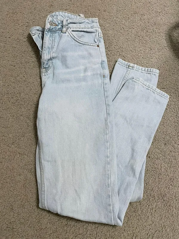 Top Shop light wash Straight Leg Jeans - Image 4