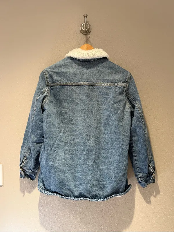 Old Navy Sherpa Lined Denim Trucker Jacket Size XS - Image 2