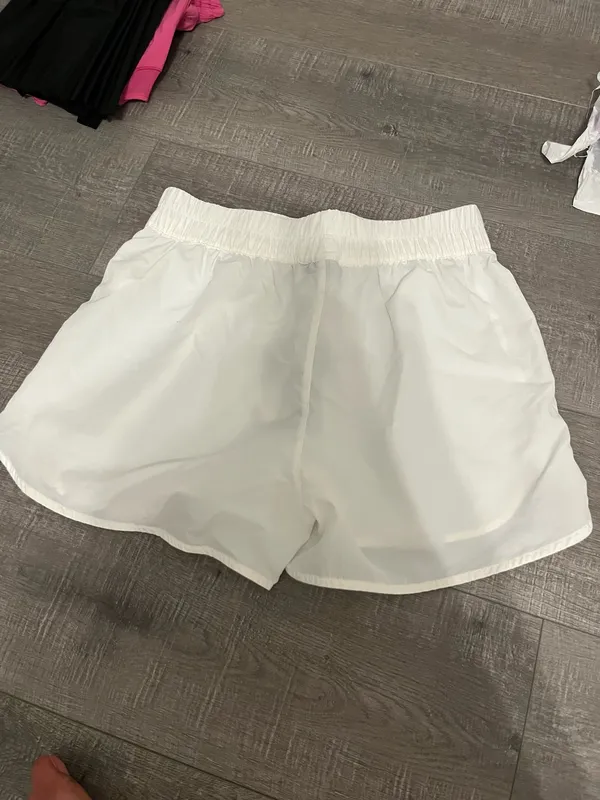 White Lulu Mac sorts Size M - Image 2