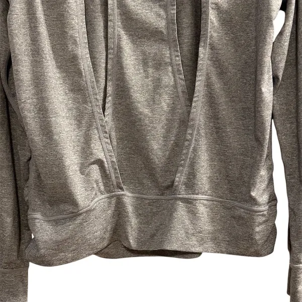 Yogalicious Women's Gray Long‎ Sleeve Top Open Back Thumb Holes Size M - Image 7