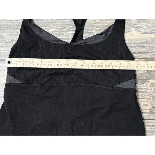Lululemon Racerback Tank Top with Built-in Shelf Bra Black Patterned Trim Small? - Image 3