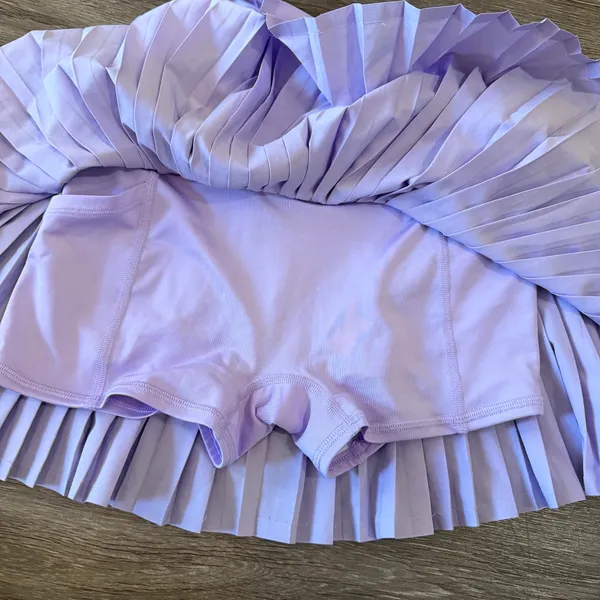 Alo Yoga High-Waist Pleated Purple Tennis Skirt - Image 5