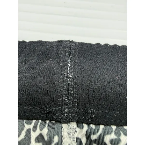 Nike Pro Women Leopard Print Compression Shorts Black White Size L 3in‎ Inseam - Image 6