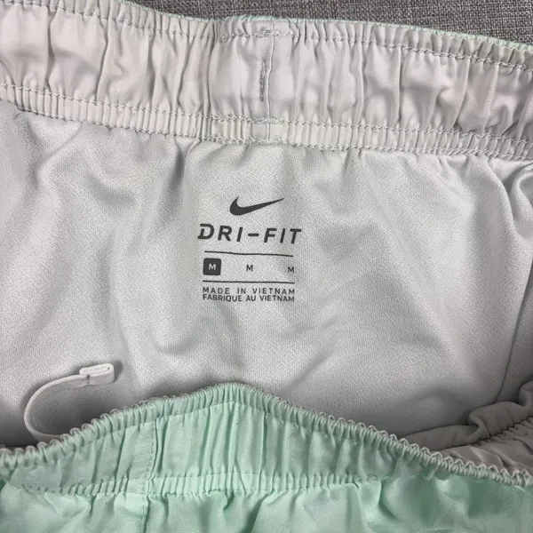 Nike Running Shorts Womens Medium Green 3 In Dri-FIT Lined Athletic - Image 2