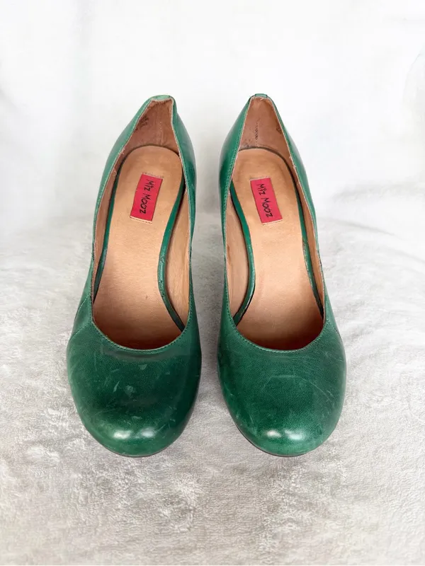 Miz Mooz Green Sunset Pumps Heels 6 Retro Round Toe Curved Heel Detailing - Image 3
