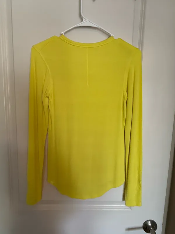 Lululemon Long Sleeve Top - Image 11
