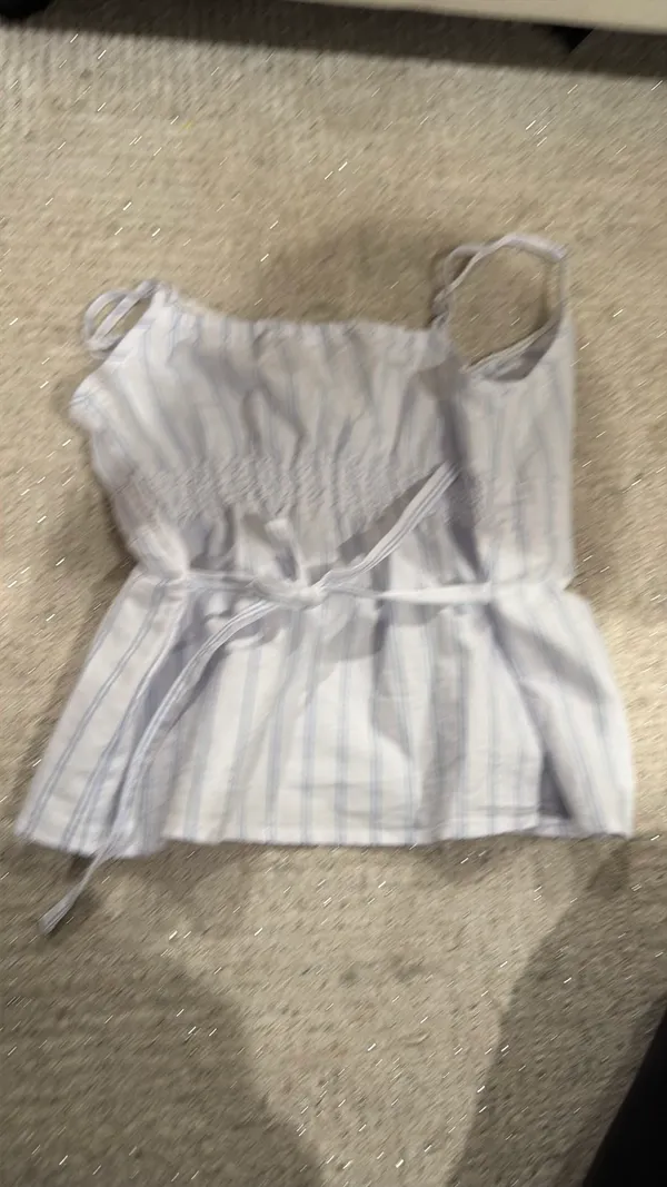Pacing blue and white top - Image 2