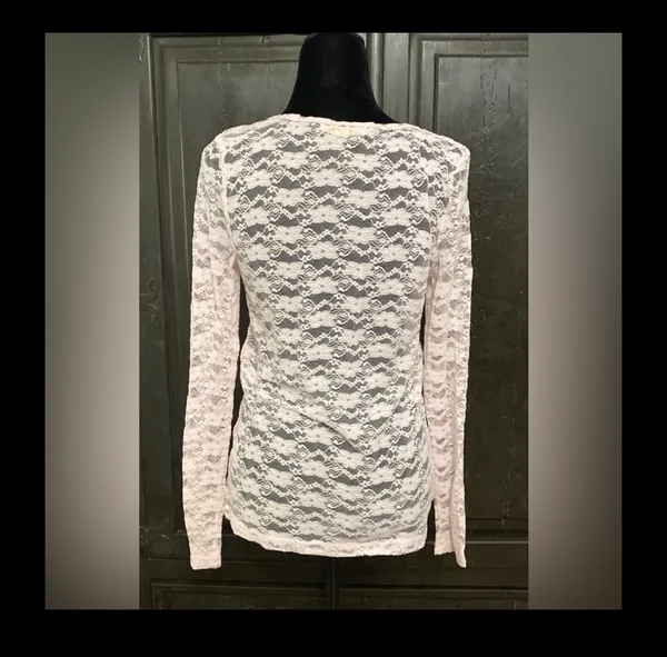 Derek Heart lace soft pink longsleeves top Large - Image 3
