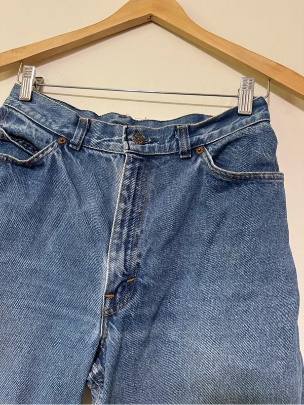 Vintage Levis Medium Wash Jorts - Image 2