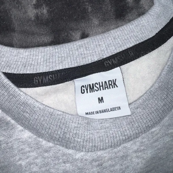 Gymshark Heather Gray Crewneck Sweatshirt Size Medium - Image 3