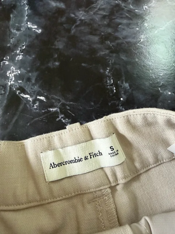 Abercrombie trouser shorts - Image 2
