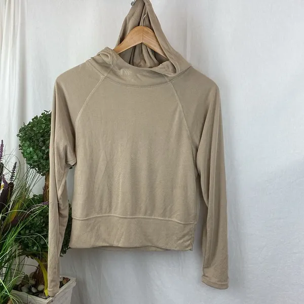 Mono B Tan Ribbed Full Out Barre Print Long sleeve Hoodie Crop Top NEW L - Image 2