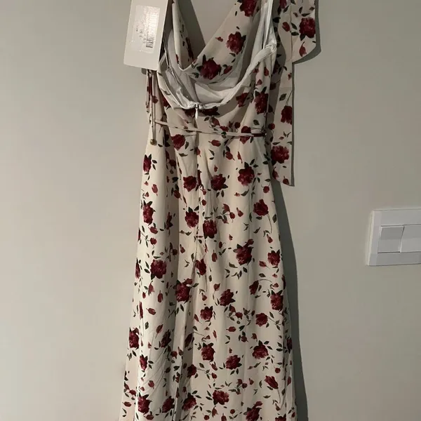 NWT One and Only Collectibe rose maxi dress small‎ - Image 8
