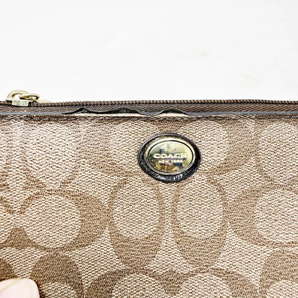 [Coach] Signature C Peyton Coated Canvas Wristlet Brown FLAWS - READ DESCRIPTION - Image 4