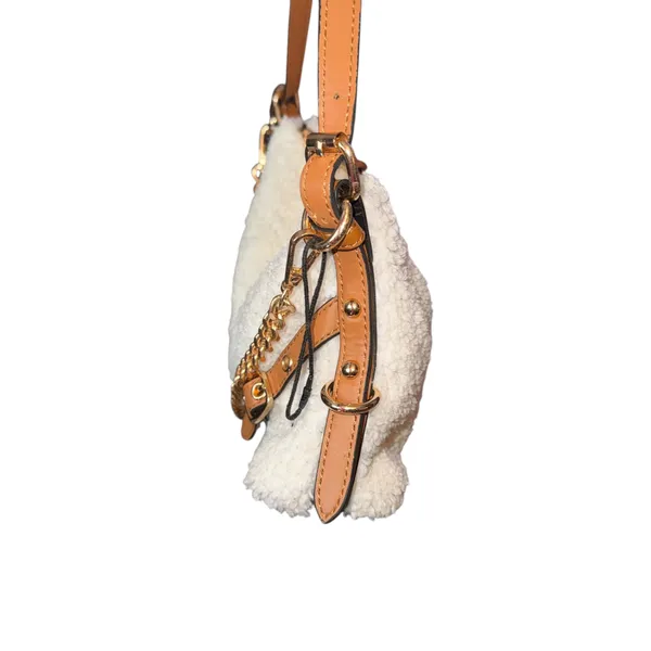 Aldo Faralaeliaax white faux shearling shoulder bag - Image 4