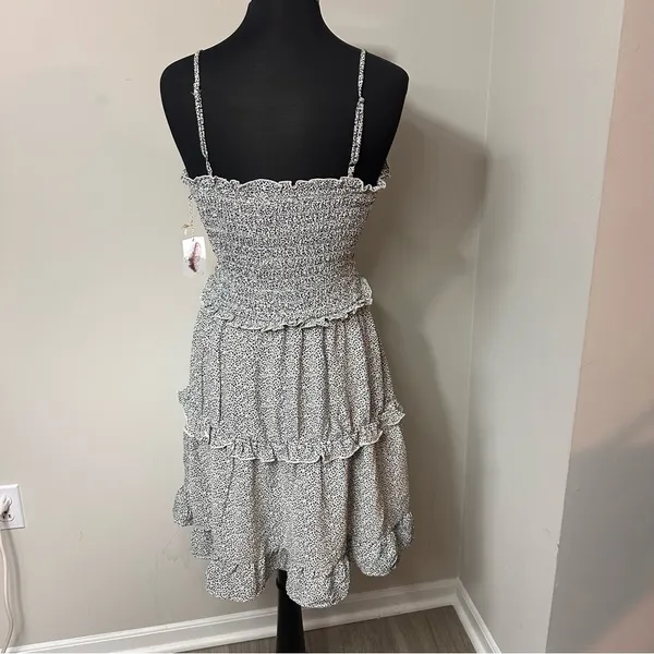 NWT Jessica Simpson Smocked Dress in Size Large - Image 4