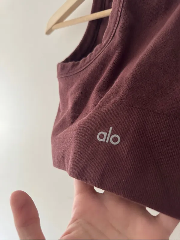 Alo Yoga Delight Seamless Knit Bra Tank Top Cherry Cola - Image 4