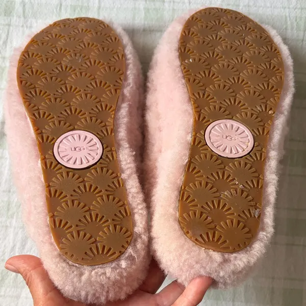 UGG Plush Addison Velvet Bow Women's Slippers in Light Pink - Image 3