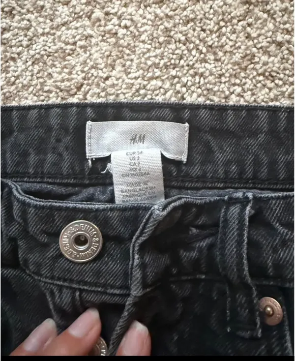 Black Denim Shorts H&M - Image 2