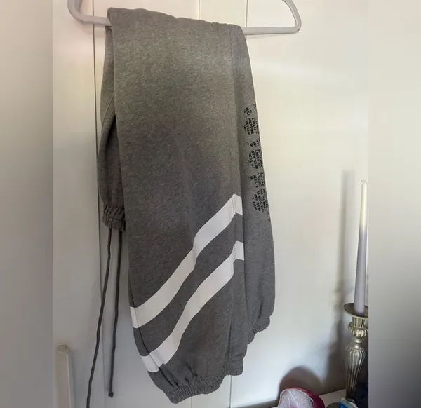 NWT Free People Movement All Star Logo Pants In Heather Gray White Combo $98 MSRP No refunds or cancellation’s - Image 6